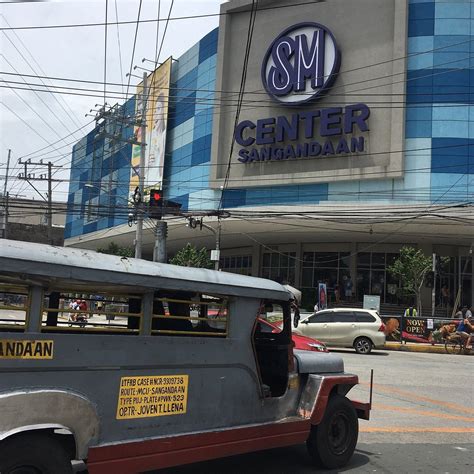 sangandaan caloocan north or south|Caloocan – Travel guide at Wikivoyage.
